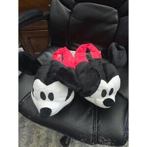 Mens 10/13 mickey mouse slipper's brand new